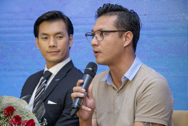 Đạo diễn Khải Anh trong cuộc họp báo mới đây.