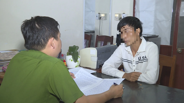 Đối tượng Doạn tại cơ quan công an.