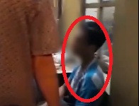 Nam thanh niên bị tố sàm sỡ nữ sinh.