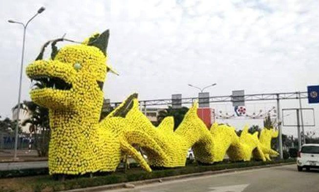 Con rồng trang trí tại đường Lê Hồng Phong, Hải Phòng.