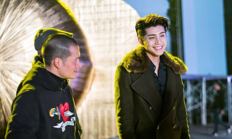 Noo Phước Thịnh cởi phăng áo để tập luyện giữa trời giá rét