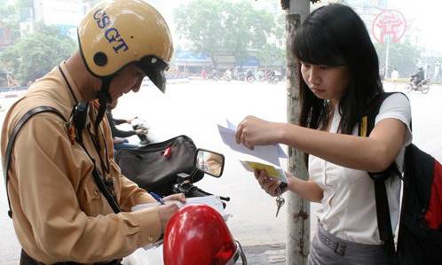 Xử lý thế nào với xe cản trở giao thông?