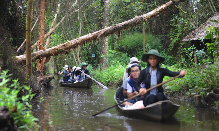 'Du lịch trách nhiệm' với nông dân Đồng Tháp