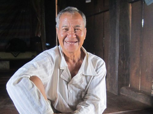Già làng Rơ Châm Ip kể lại chuyện chết đi sống lại của mình 