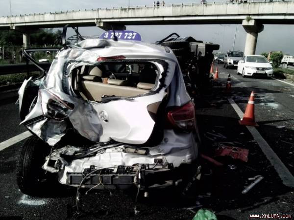 Hiện trường tai nạn trên cao tốc ngày 28/9