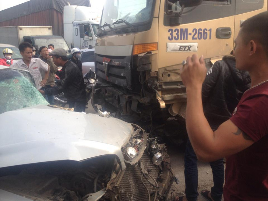 Hiện trường vụ tai nạn. Ảnh: Otofun.