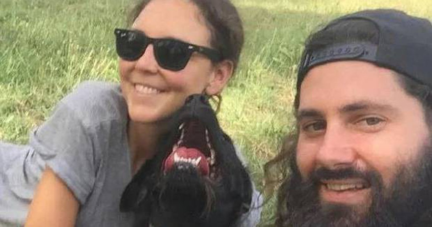 Đôi trai gái được đi khắp thế giới nhờ chăm chó mèo cho người lạ