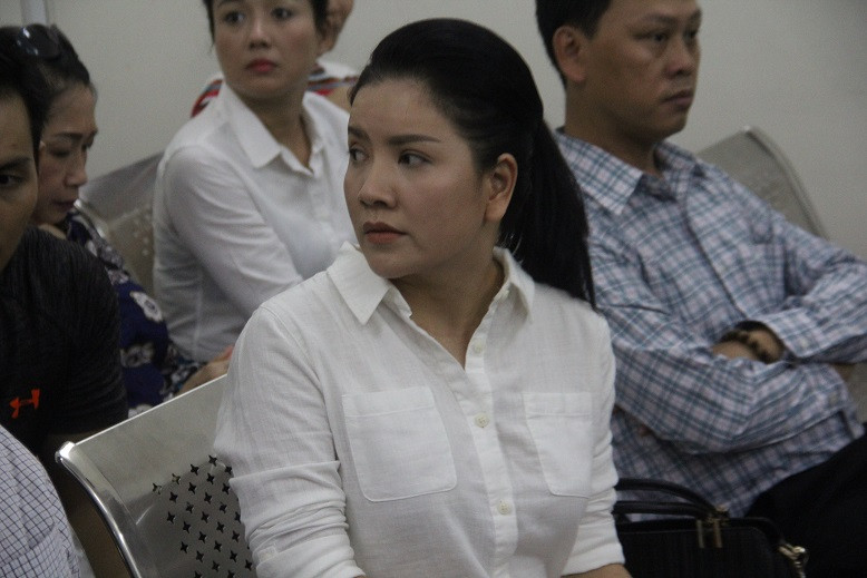Ngọc Trinh tại phiên tòa phúc thẩm chiều nay 23/4. Ảnh: Tân Châu