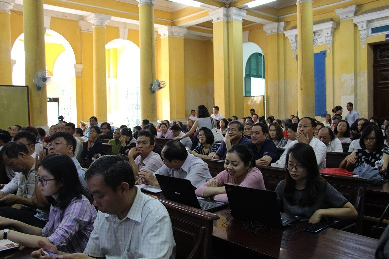 Phiên tòa GrapTaxi - VinaSun thu hút khá đông người dự tòa. Ảnh: Tân Châu
