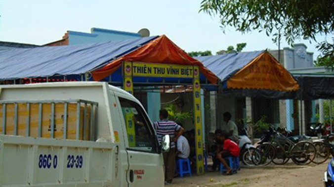 Gia đình anh S. tổ chức đám tang cho anh. Ảnh: Lê Long.