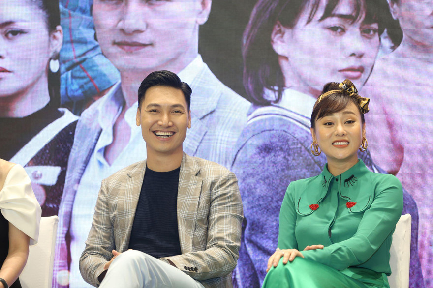 Mạnh Trường-Phương Oanh tái xuất trong "Hương vị tình thân"