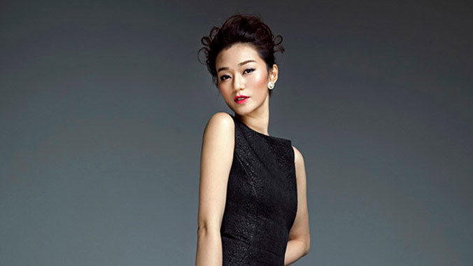 Nổi tiếng như một trong những người đẹp sexy nhất Vbiz, thế nhưng thời gian gần đây, Khánh My quyết định rũ bỏ "danh hiệu" này để hướng đến một hình ảnh kín đáo, thanh lịch hơn.