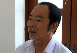 "Yêu râu xanh" bị bắt giữ. Ảnh: Hiếu Nguyễn.