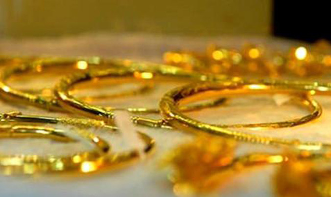 Giá vàng bất ngờ giảm, tỷ giá trung tâm tăng mạnh