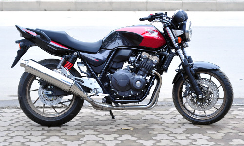 Cận cảnh Honda CB400 Super Four 2015 bản đặc biệt tại Hà Nội