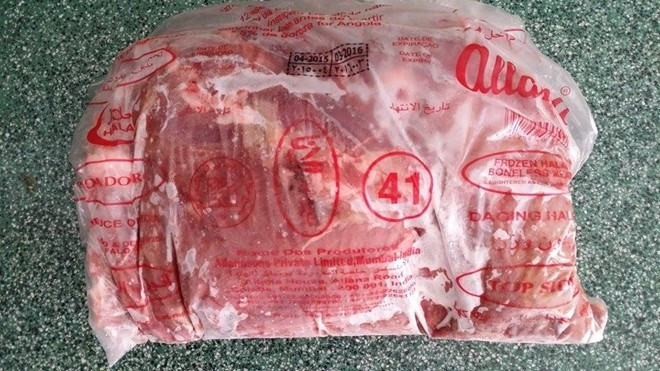 Thịt trâu Ấn Độ được chào bán với giá 90.000-135.000 đồng/kg. Ảnh: Nguyễn Linh