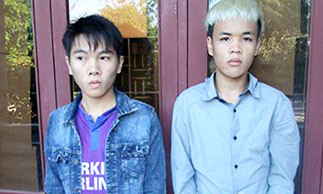 Đối tượng Lương Anh Hào (tóc vàng) và Nguyễn Tấn Dũng