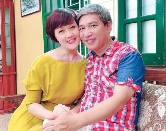 Nghệ sĩ Vân Dung và Quang Thắng trong phim "11 tháng 5 ngày". 