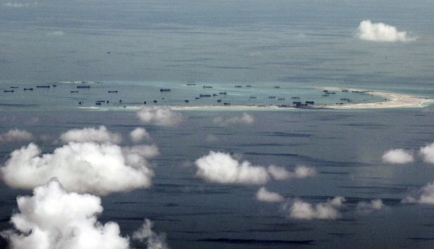 Nhật Bản tố Trung Quốc cản trở tự do bay ở khu vực đá Vành Khăn thuộc quần đảo Trường Sa của Việt Nam. (Ảnh: AP)