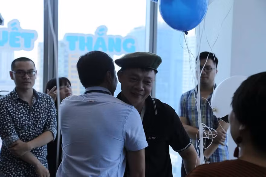 BTV Quang Minh bất ngờ rời VTV6.