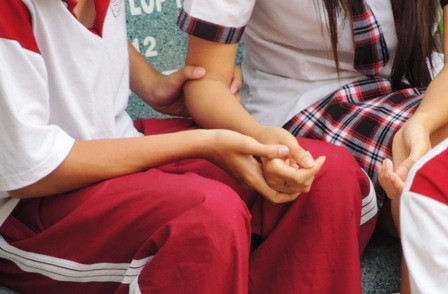 Thiếu kiến thức về giới tính, nhiều học sinh, sinh viên liều lĩnh khi yêu