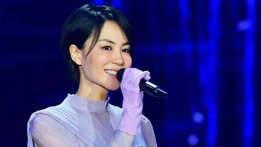 Tiếng hát của Vương Phi đánh thức bệnh nhân hôn mê hơn 1 tháng