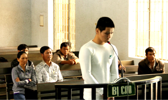 Bị cáo Phạm Linh Lung.