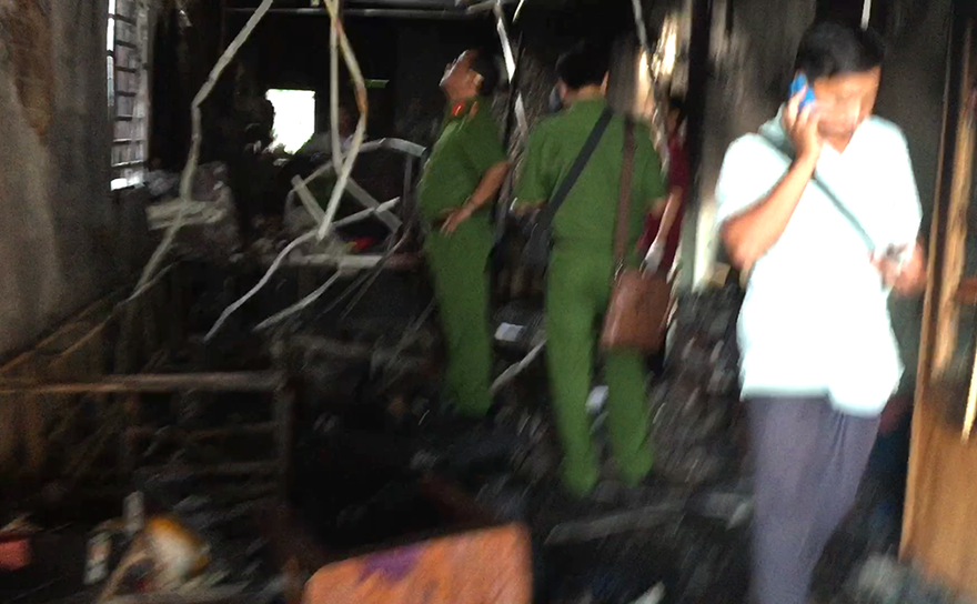 Hiện trường bên trong căn nhà bị cháy khiến 4 người trong 1 gia đình tử vong vào rạng sáng 26/2.