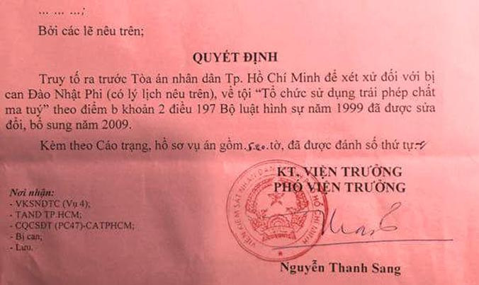 Chiều nay 26/9, Tòa hoãn xử vụ án liên quan tới KSV ngã giá để bị cáo được hạ án tù. Ảnh: Tân Châu.