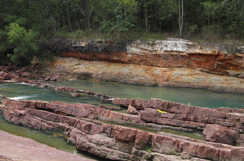 Khu vực hồ Cá Nóc, nơi 2 em thiếu nữ bị nước cuốn. Ảnh: Thu Đông/VnExpress