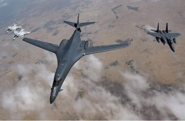 Máy bay ném bom B-1B của Không quân Mỹ. (Ảnh: Military.com)