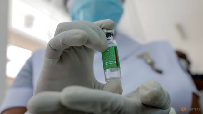 Một liều vắc-xin AstraZeneca sản xuất ở Ấn Độ. (Ảnh: Reuters)