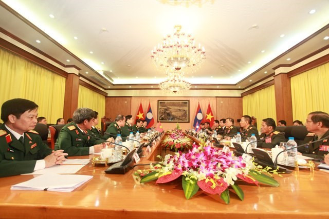 Đại biểu quân sự cấp cao 2 nước hội đàm. Ảnh: Infonet 