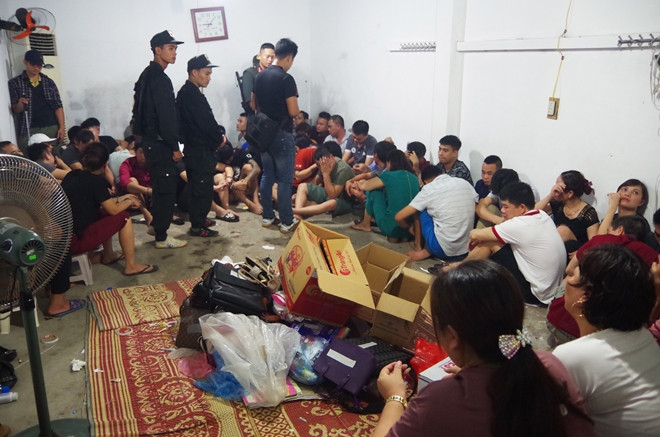 Các đối tượng đánh bạc bị bắt giữ