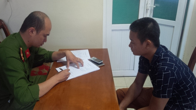 Đối tượng Trần Văn Hăng trước Cơ quan Công an