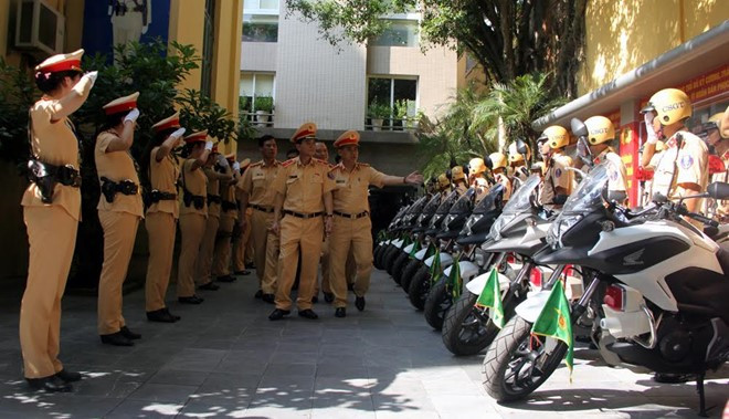 Lực lượng CSGT trên toàn quốc ra quân đảm bảo TTATGT - TTXH dịp cuối năm. Ảnh:H.C.