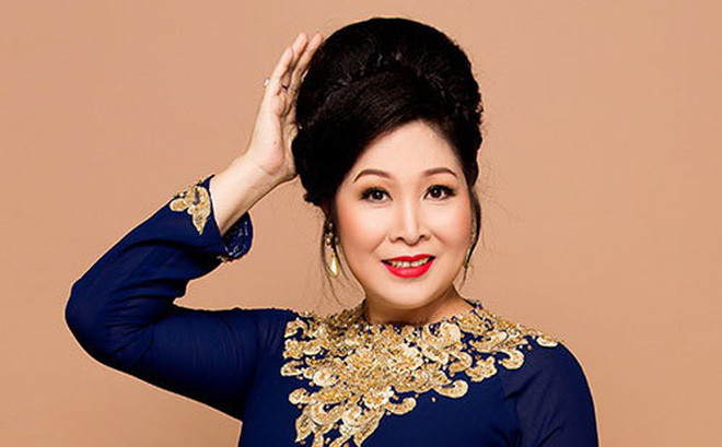 NSND Hồng Vân: 'Thú thật là tôi bó tay'...