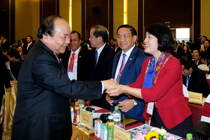 Thủ tướng Nguyễn Xuân Phúc đến dự hội nghị.