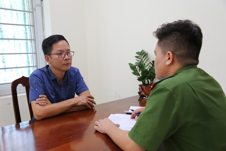 Phó ban Tuyên giáo huyện ủy Tam Đảo bị khởi tố. Ảnh Công an Vĩnh Phúc