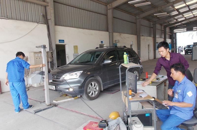 Một trung tâm đăng kiểm của Cục Đăng kiểm Việt Nam tại Hà Nội. Ảnh: Anh Trọng