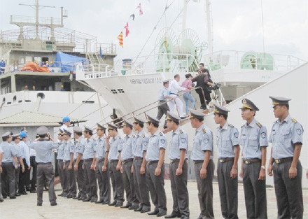 Lễ thị sát tàu HAYATO