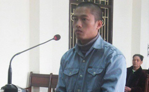 Trần Tuấn Hoàng tại tòa. ẢNh; Tri thức trẻ