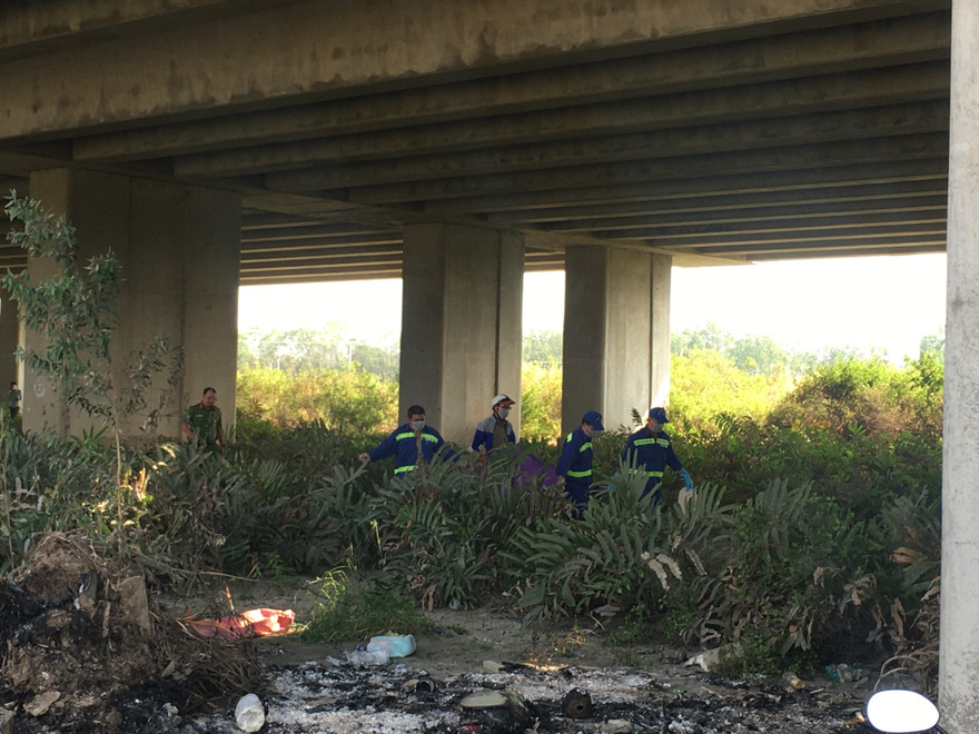 Cơ quan chức năng khám nghiệm hiện trường