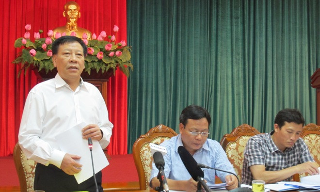 Giám đốc Sở Văn hóa Thể thao và Du lịch Hà Nội Tô Văn Động trao đổi với phóng viên chiều 28/7. Ảnh Dũng Nguyễn