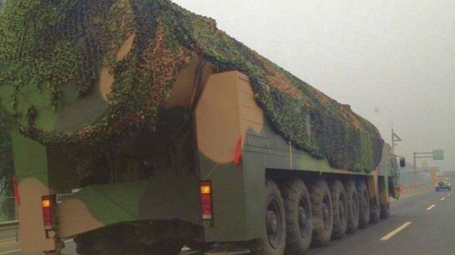 Tên lửa DF-41 của Trung Quốc. Ảnh: Defencetalk.