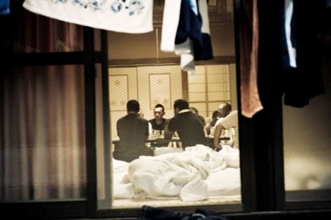 Yakuza-những kẻ điều khiển mạng lưới mại dâm khổng lồ ở Nhật Bản.