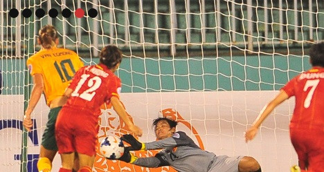 Trận thua được dự báo trước, nhưng không làm các cầu thủ áo đỏ buồn phiền.