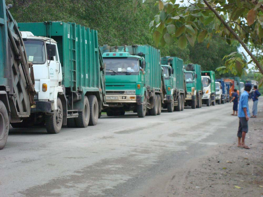 Số rác này từ bãi rác Phước Hiệp sẽ được vận chuyển về Đa Phước để xử lý- Ảnh L.N