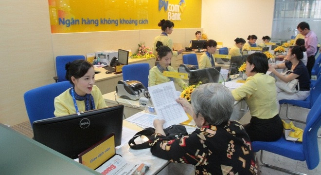 thị trường tiền tệ đang diễn biến theo chiều lãi suất VND tăng nhẹ, còn giá USD lại giảm