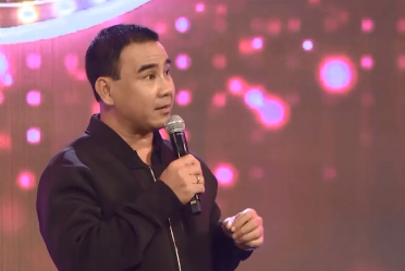 MC Quyền Linh bật mí những kỉ niệm thời chưa nổi tiếng của ca sĩ Ngọc Sơn.